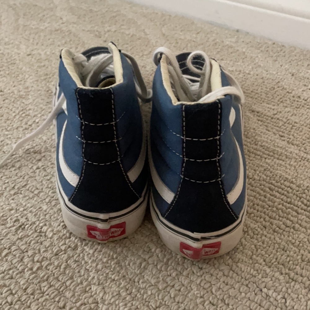 Vans - Picture 2 of 3